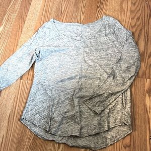 Old Navy V neck long sleeve T shirt